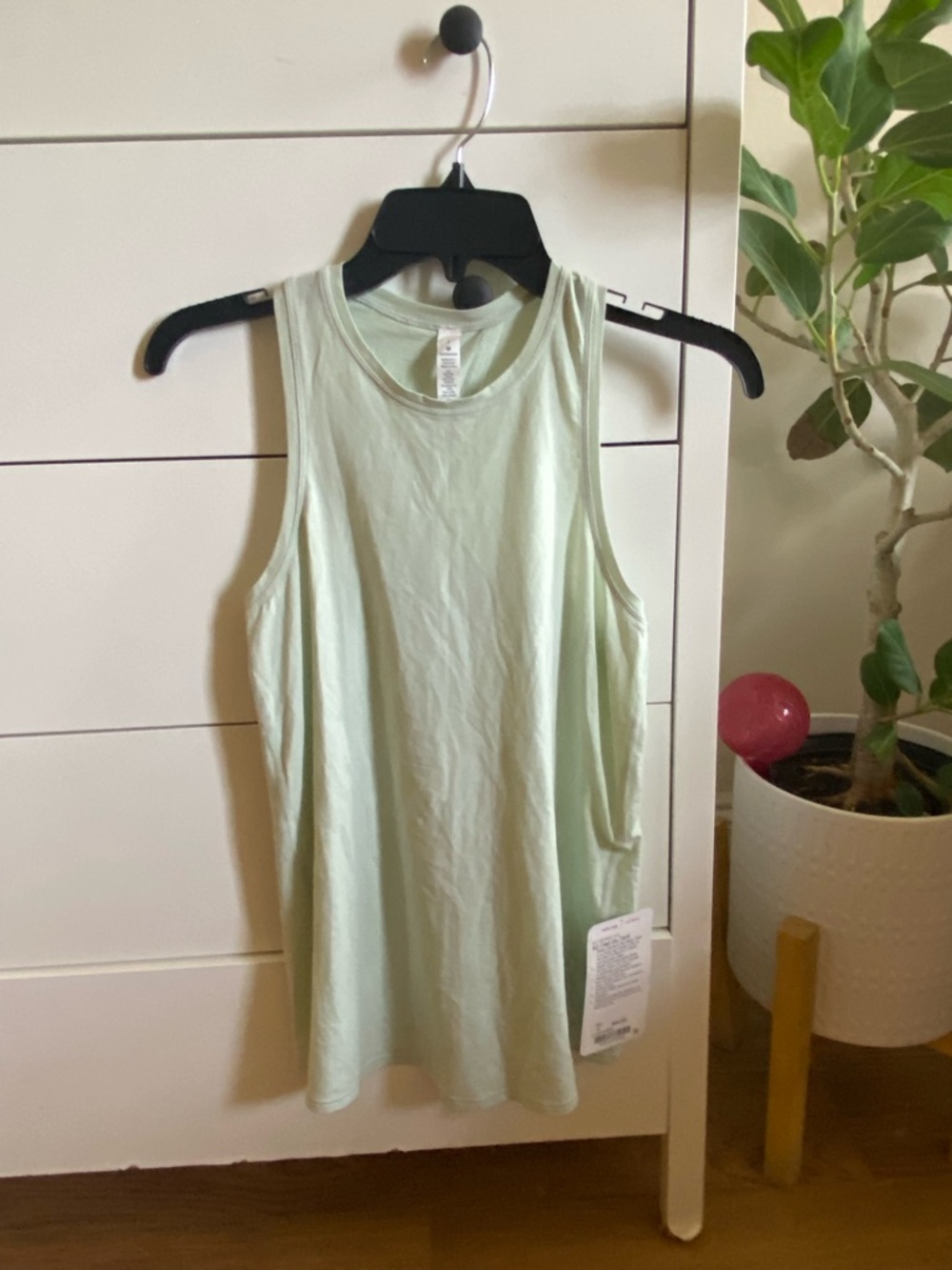 lululemon athletica Light Mint Green Sleeveless Tank Top